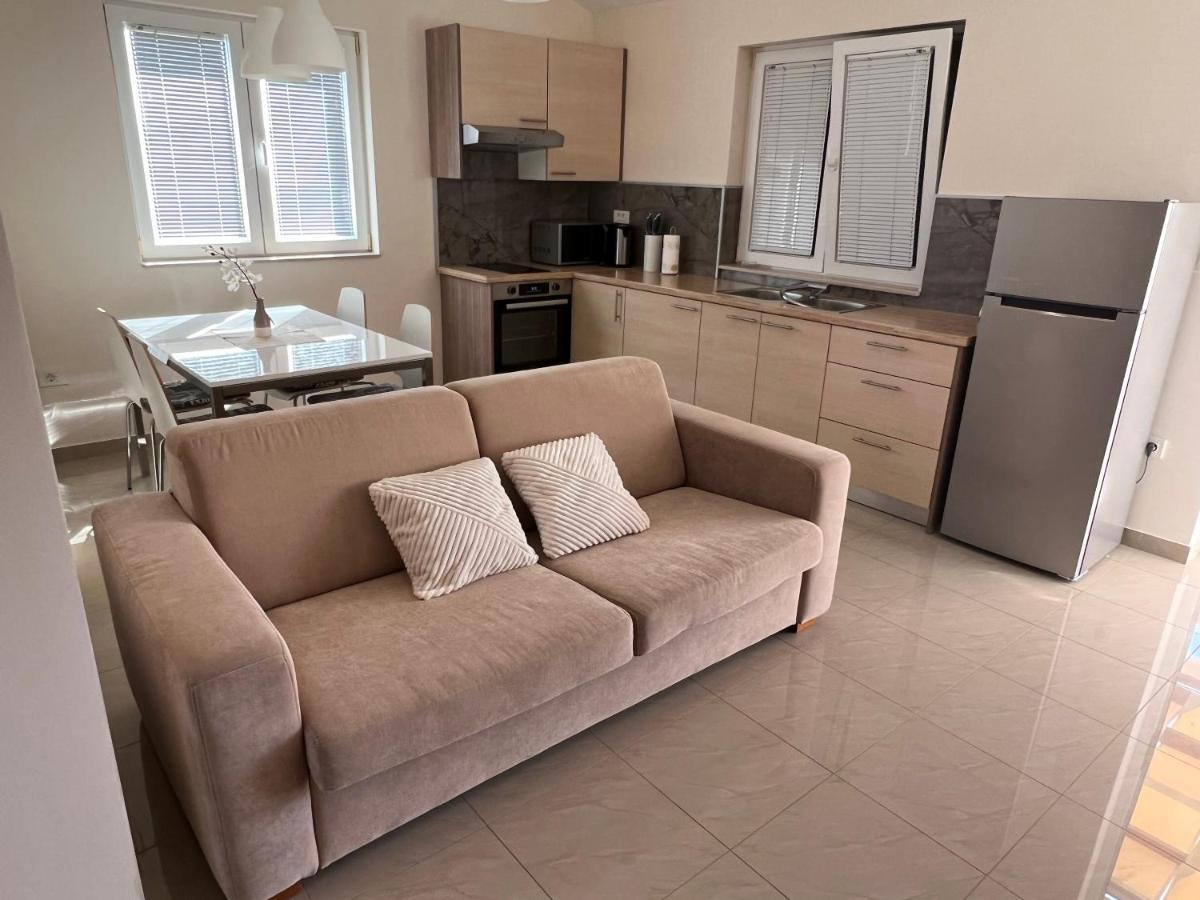 אוגייאן Apartmani Nina I Niko חדר תמונה